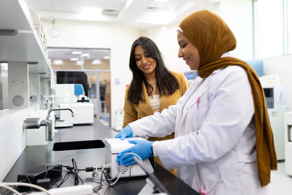 Two women working in a laboratory